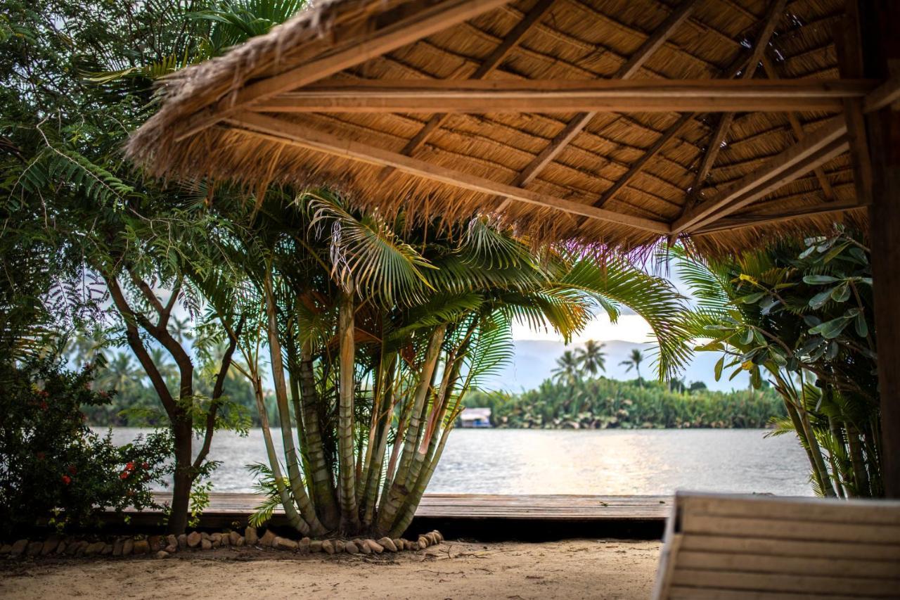 Sabay Beach Hotel Kampot Exterior photo