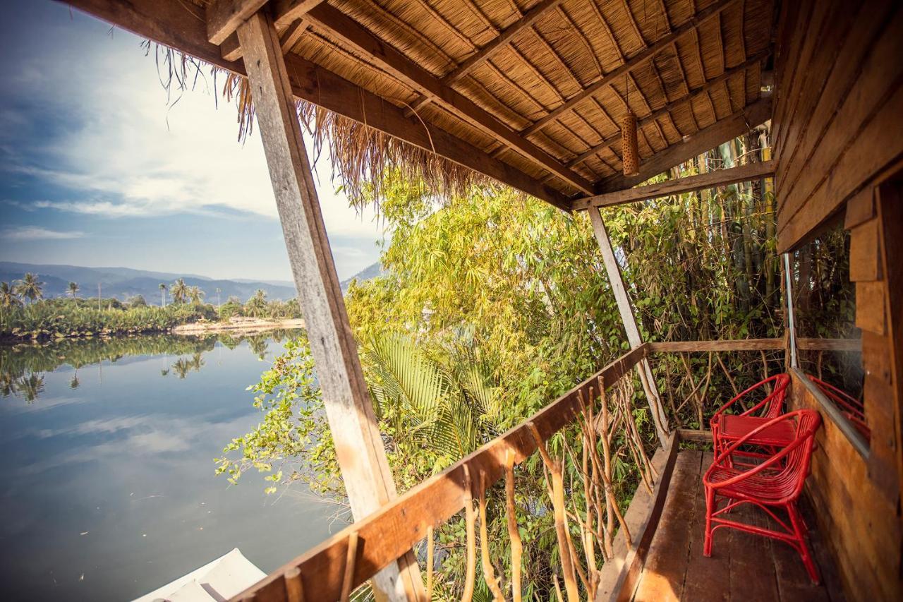 Sabay Beach Hotel Kampot Exterior photo