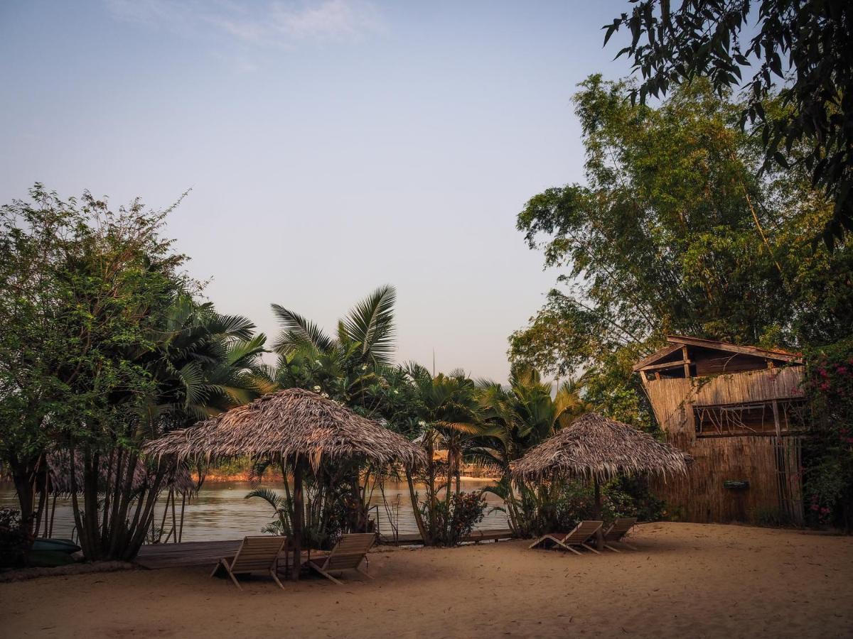 Sabay Beach Hotel Kampot Exterior photo