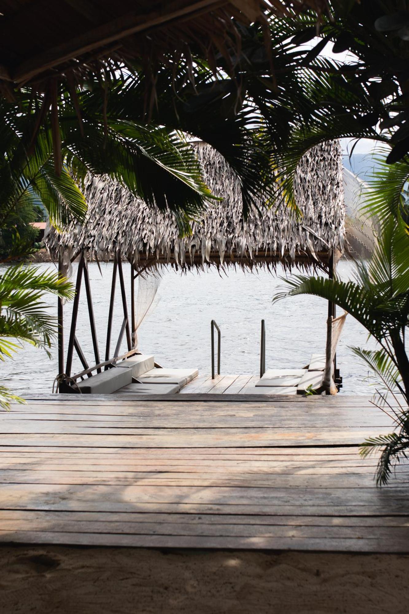 Sabay Beach Hotel Kampot Exterior photo